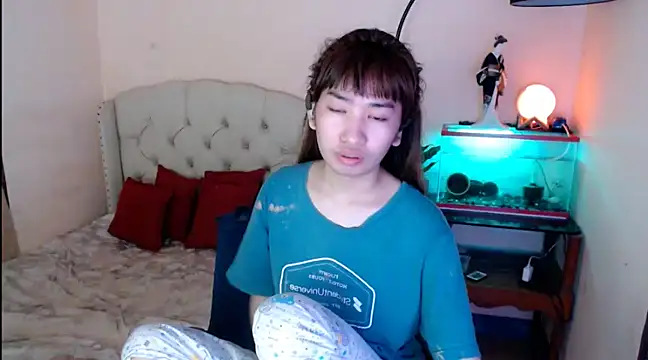 shantalfoxxy online show from February 24, 1:24 am