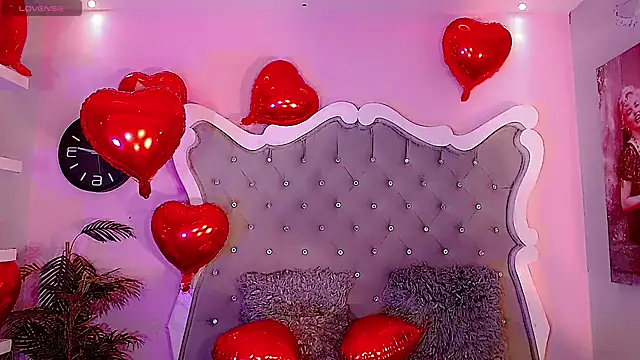 LeyXandrabraz online show from February 12, 8:15 pm