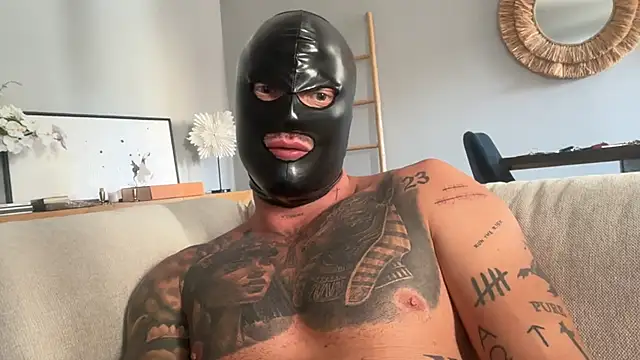 sarahxxgirl online show from July 7, 7:23 am