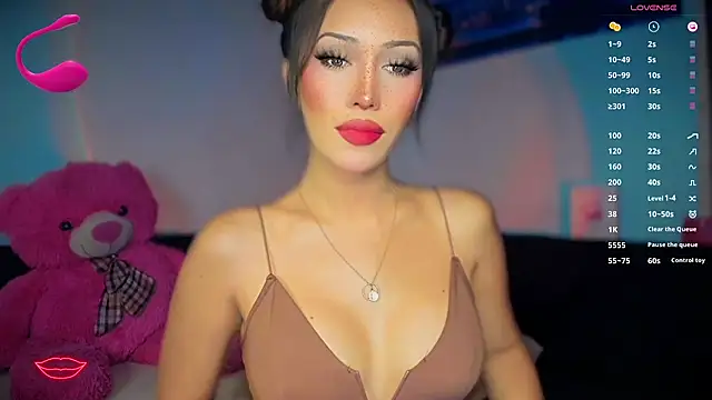 Jasmine Elcock online show from October 30, 7:02 pm