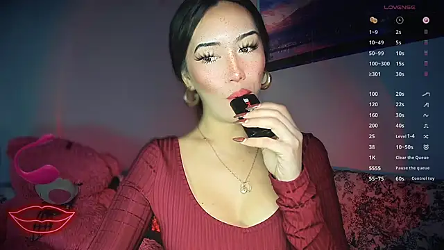 Jasmine Elcock online show from December 4, 7:29 pm