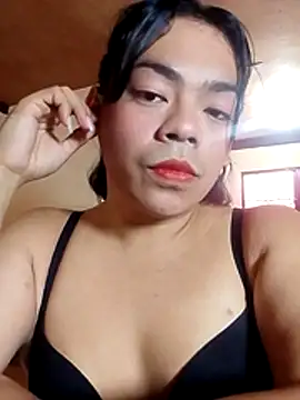 amazingOLIVIA online show from December 16, 3:22 am