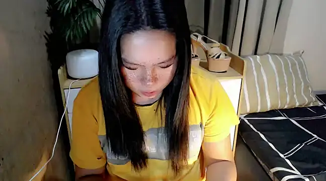 Snapshot of UrFuckingSweet_Angelxxx chatting on March 15, 4:41 pm UrFuckingSweet Angelxxx online show from March 15, 4:41 pm