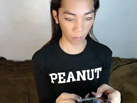 Snapshot of perly_169 chatting on January 19, 9:44 am perly 169 online show from January 19, 9:44 am