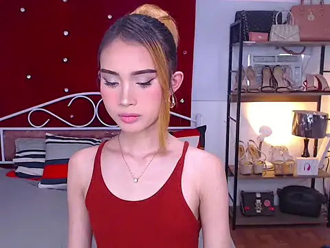 MeatyhorsecockMistress online show from February 5, 8:30 am