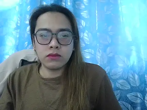 Your PrettyGirlxxx online show from April 13, 12:03 am