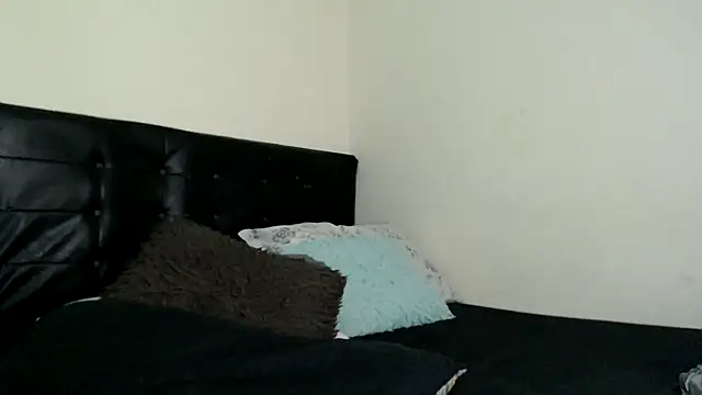 dolcemacca online show from February 25, 3:44 am