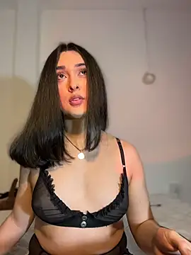 MiahWindsor online show from February 12, 5:13 am