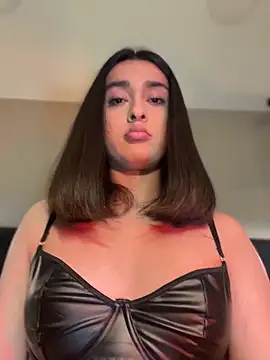 MiahWindsor online show from June 22, 3:21 am