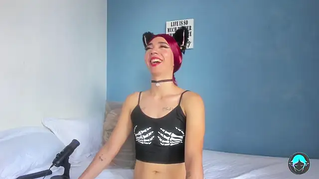 Snapshot of sofi_elfqueen chatting on October 22, 8:00 pm sofi elfqueen online show from October 22, 8:00 pm