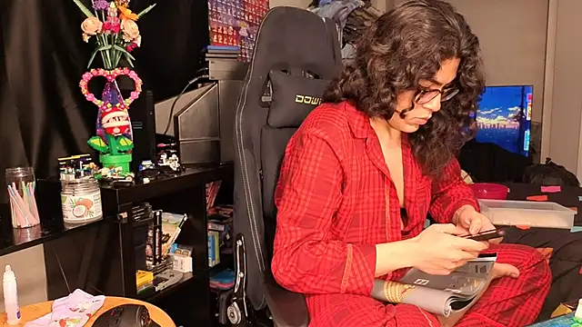 ShinyCherub online show from February 7, 8:42 pm