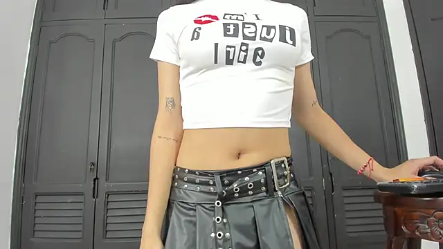 BunnyHotsx online show from January 10, 7:25 am