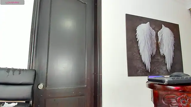 BunnyHotsx online show from March 18, 5:27 am