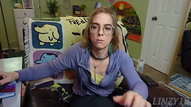 Linzy 19 online show from February 11, 2:57 am