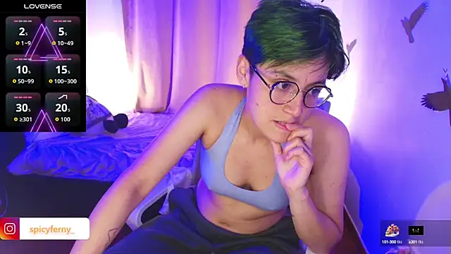 Snapshot of 9_Fernanda_9 chatting on October 22, 10:17 am 9 Fernanda 9 online show from October 22, 10:17 am